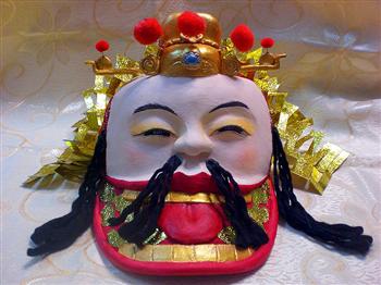 獲獎(jiǎng)的“升官發(fā)財(cái)好運(yùn)來”創(chuàng)意彩繪帽子